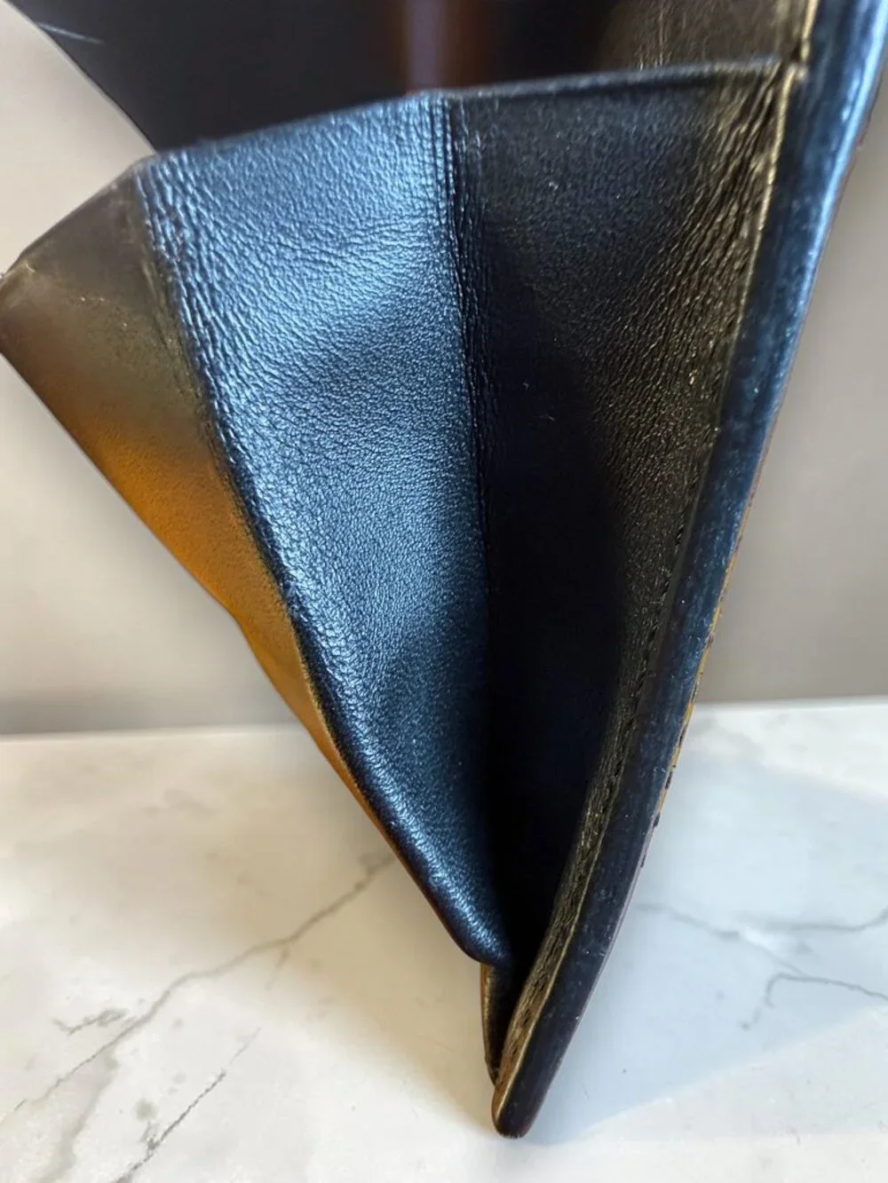 Burberry Mens Vintage Black Leather Bifold Wallet with Coin Pocket and COA